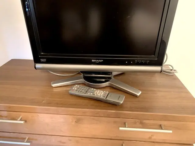 薄型テレビ