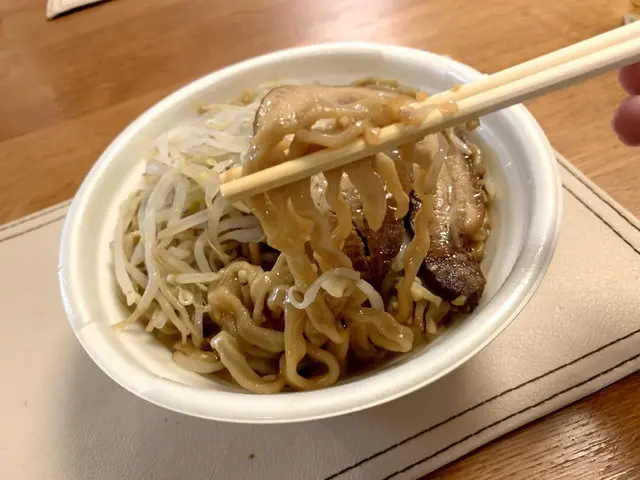 セブンイレブンの麺