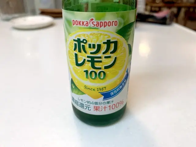 ポッカレモン100の瓶