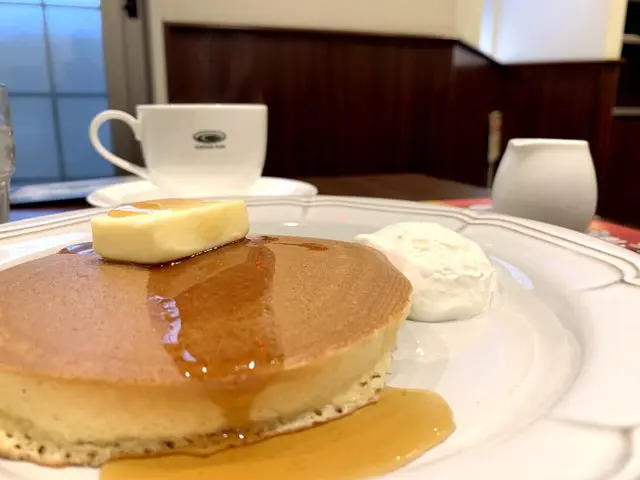 珈琲館のトラディショナルホットケーキ