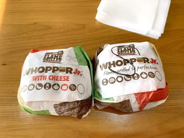 バーガーキングのワッパージュニアとワッパーチーズジュニア