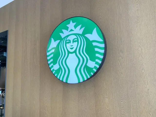 スターバックスコーヒー店舗外観